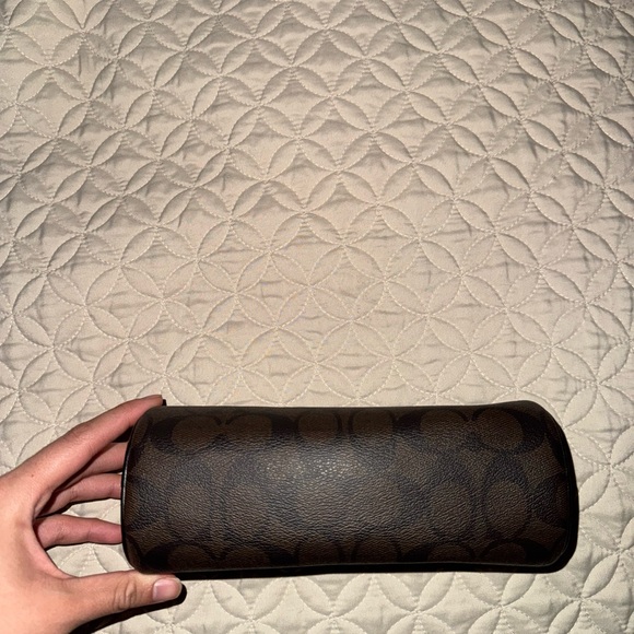 Coach Makeup Brush Holder In Signature Canvas - Picture 4 of 11